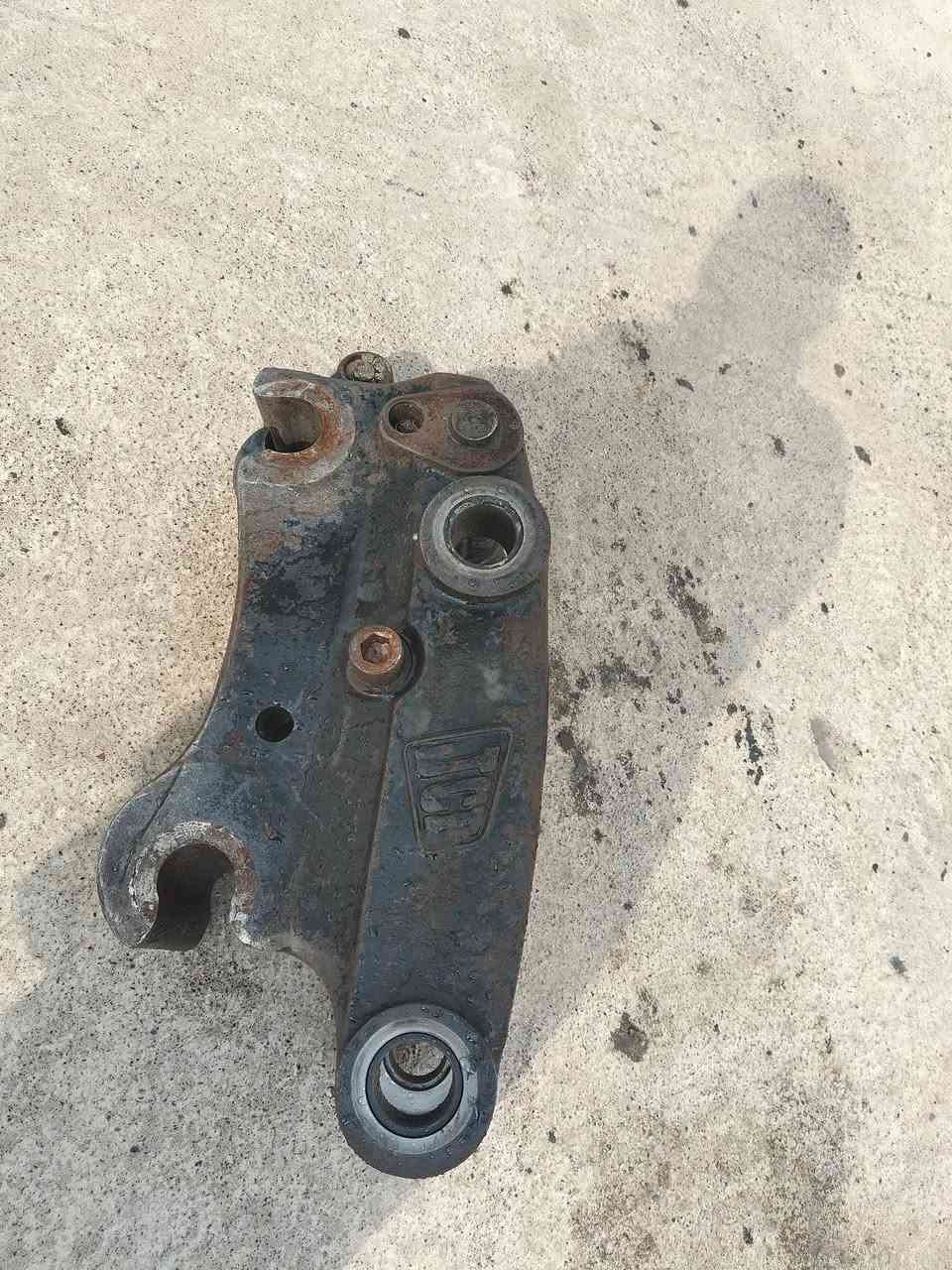 ***********
***********
