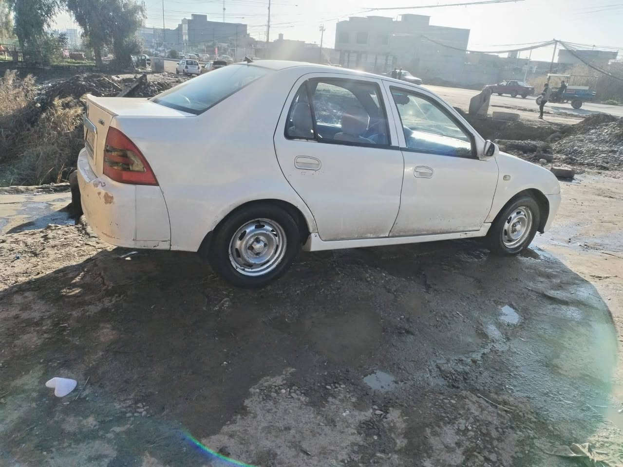 السلام عليكم ck  موديل 13   كصه قدميا رقم بغداد مسطرة هزه جديده الشرعي صاحبي السياره شرط وكالة تحويل
صبغ حزام طخم تاير جديد محرك كير شرط 
تبريد شغال 
داخل السياره كلو ابلادي وضع شركه كامره شاشه تاب Andrew White

***********
