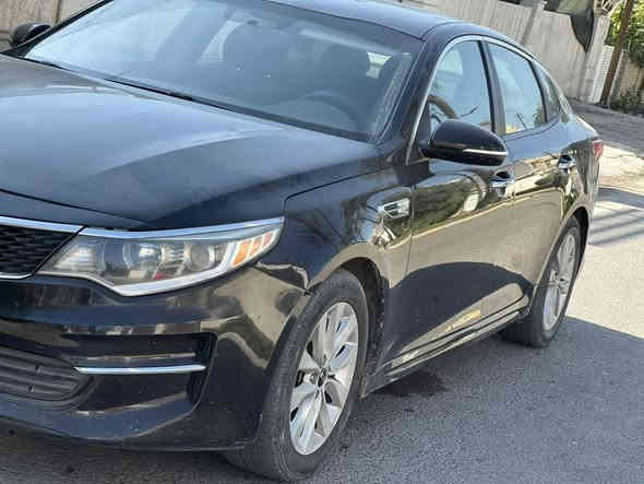 سلام عليكم 
اوبتما 2018 رقم بغداد حادث كلش بسيط صور الحادث موجودة بل منشور مواصفات عادية ماشية 82 ميل كير محرك تبريد كلة مكفول مملعوب بي مكان السيارة المنصور سعرة 135 وبية شي بسيط 
***********
