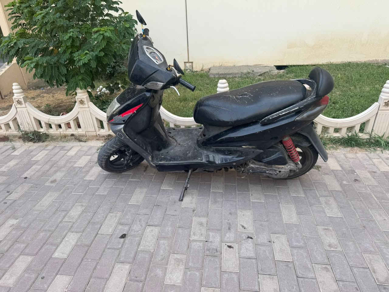 السلام عليكم سكنس نثية 140 نكرة سلف كهربائياتها كلها شغاله الدراجة بس استاند خلفي مابيها تجي تفحص وتاخذ سعرها450وبيها مجال للطيبين مكاني بسماية للتواصل واتساب***********
