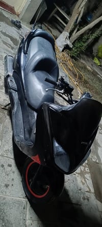 يا الله سلام عليكم  للبيع فورزه 08 لون اسود  دراجه حيل نظيفه تايرات جد...