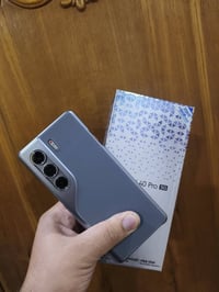 تكنو كامون 40 برو 5G • ٢٥٦/٨ • مستعمل يومين