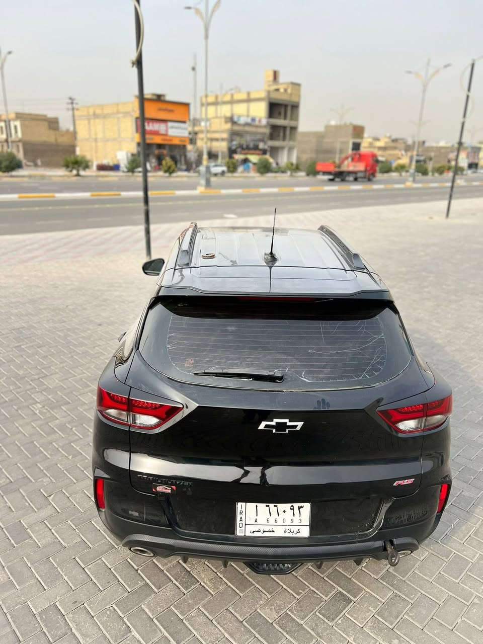 للمراوس أو البيع
سلام عليكم تريل بلايزلر موديل 22 ماشيه97 الف حادثه موضح ب صور مابيه غير حادثه فقط الباقي كفاله كير مكينه حداديه مواصفات Rs معروفه مكاني كربلاء سعره ١٣٥ وبيه مجال ل شراي 
رقم واتساب *********** 
كروب ترفرس و بلايزر و كونيكس في جميع المحافظات
