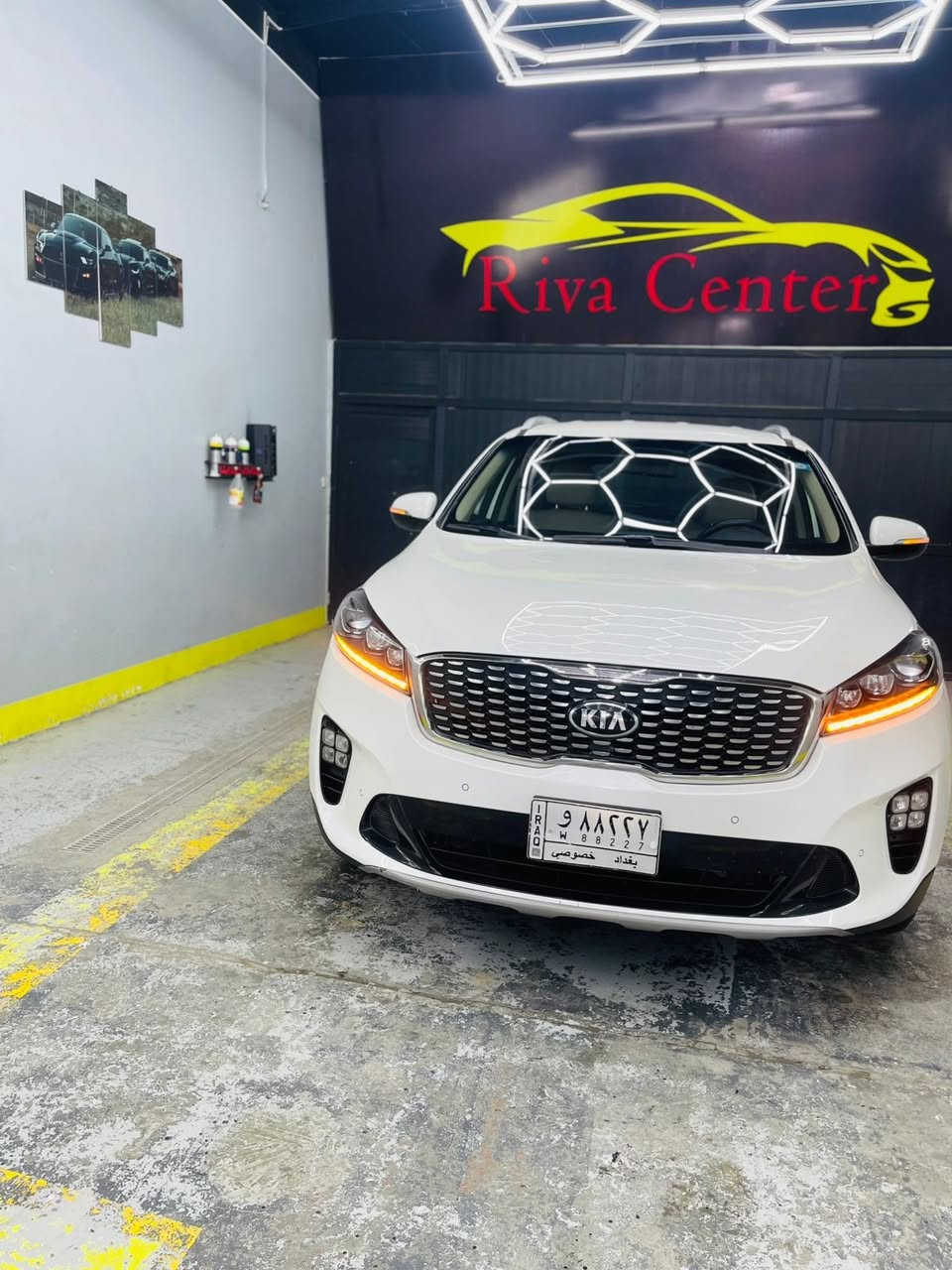 السلام عليكم اخوان وحياكم الله..
سورنتو خليجي 2018 شكل 2020 اخذتها زيرو على ايدي 
ماشية 115 الف كيلو...بيها دك جرس تنبيه من تمشي 120 كيلو
مواصفاتها معروفة 6 سلندر ..كير 8 سرع والى باقي المواصفات
مكفولة...كير ..محرك ..حادث..تبديل..فقط بيها باردين..
الاول ..جامرلوغ الايمن اصبعين
الثاني اسفل باب السائق..شبرين
ادامة كاملة..صدر..تايرات تبديل جديد.حمام وبوليش
السيارة جاهزة من كل النواحي..
السعر 230$


**إذا كنت صاحب هذا الإعلان وتريد حذفه لأي سبب، رجاءا أرسل رسالة إلى الدعم الفني**