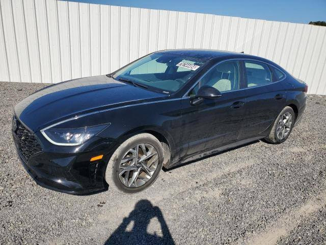 السلام عليكم 
سوناتا 2023 
مواصفات SEL 
مكينة 2500 المرغوبة 
بصمة وتشغيل عن بعد 
كشنات تدفئة وكهرباء 
رادارات امامي وجانبي 
تحديد مسار نقطة عمياء 
مانع تصادم مثبت سرعة 
تقريرها يقرة عطل ميكانيكي مكينتها مفتوحة وجاهزة ومكفولة 
السعر 174 ومجالها بسيط 
*********** بغداد, العراق
