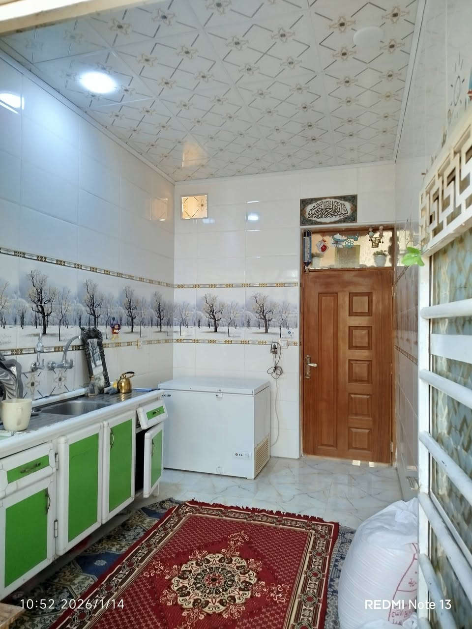 يوجد دار للبيع مساحه 125 في ناحية العباسيه  حي المنتظر طابو صرف 
يحتوي علا طابق ونص الطابق الاول يحتوي علا غرفه صاله واستقبال ومطبخ وصحيات والطابق الثاني يحتوي علا 2 غرف واصاله هيكل للاستفسار 
انتصل علا:  ***********
واتساب ***********
