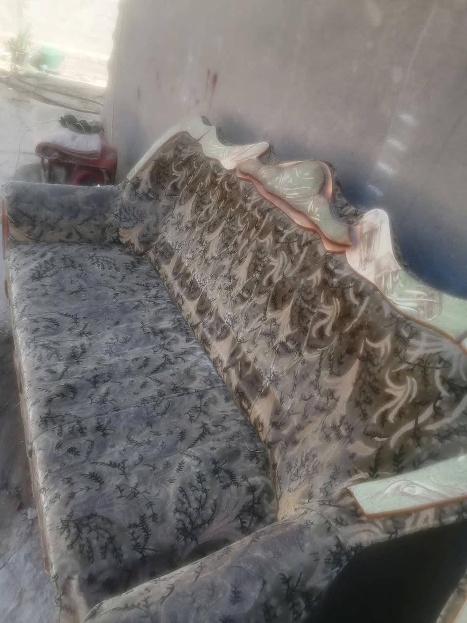 اخون تخم جديد العدد ٦ قطع نضيفه وجديد وكلشي معيزه للبيع مكان حله معميره السعر ب١٧٥ قففل قفل قفل استفسار أكثر ***********
