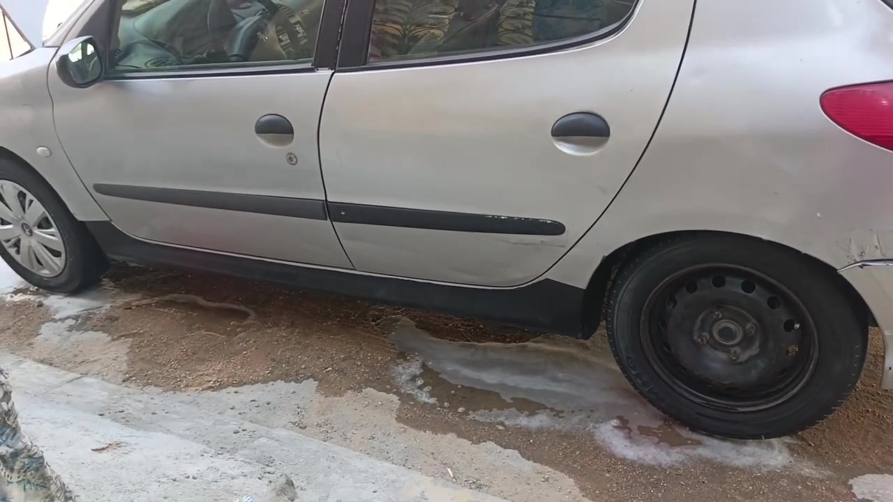 سلام عليكم بيجو فرنسي 206 2009 رقم بابل الموقع كربلاء السعر 25 ورقة رقم الموبايل ***********
