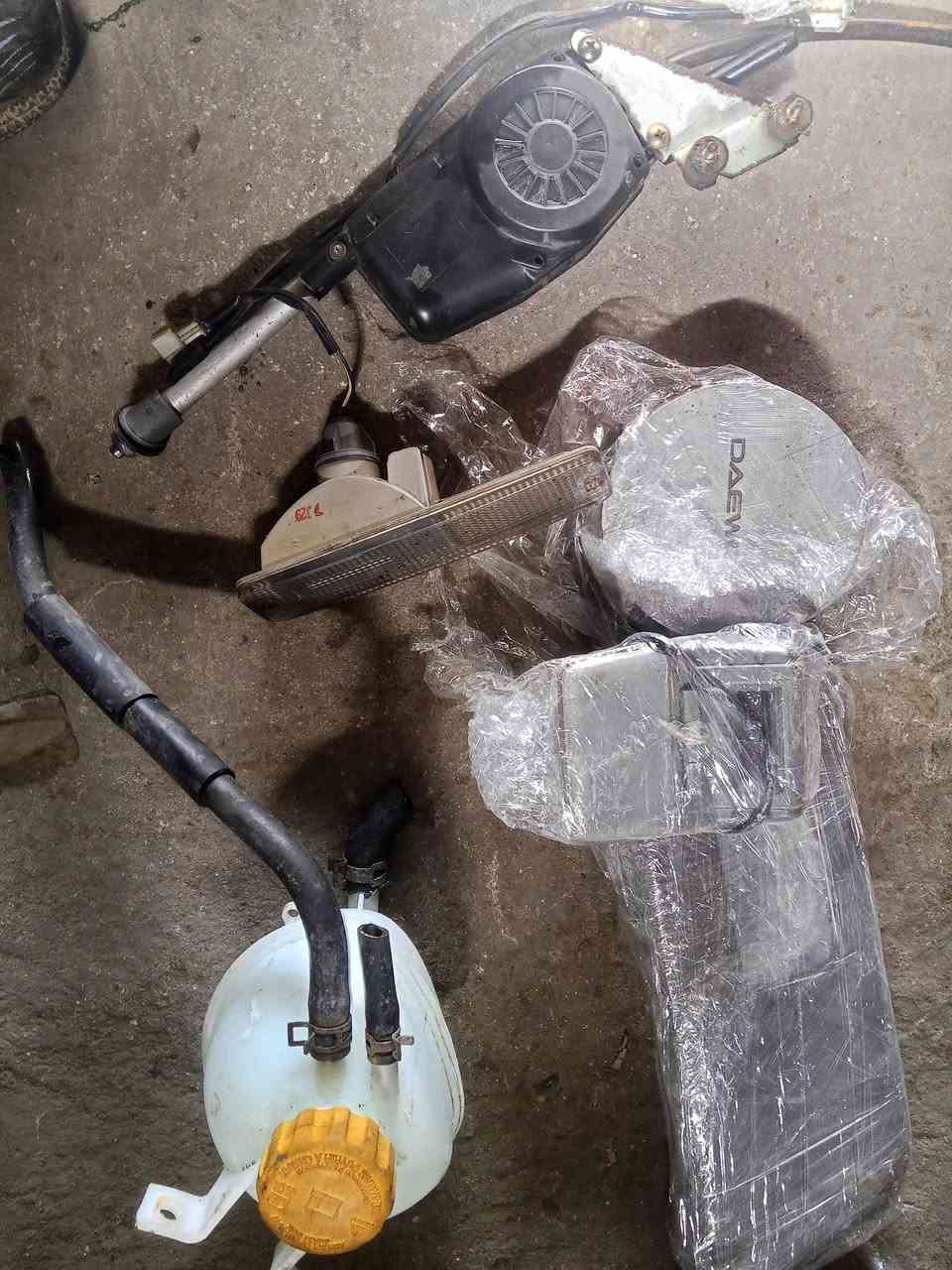 ادوات اسبرو حاويه
العنوان حله نادر حي الصناعي مجمع سليم الغزالي 
***********
