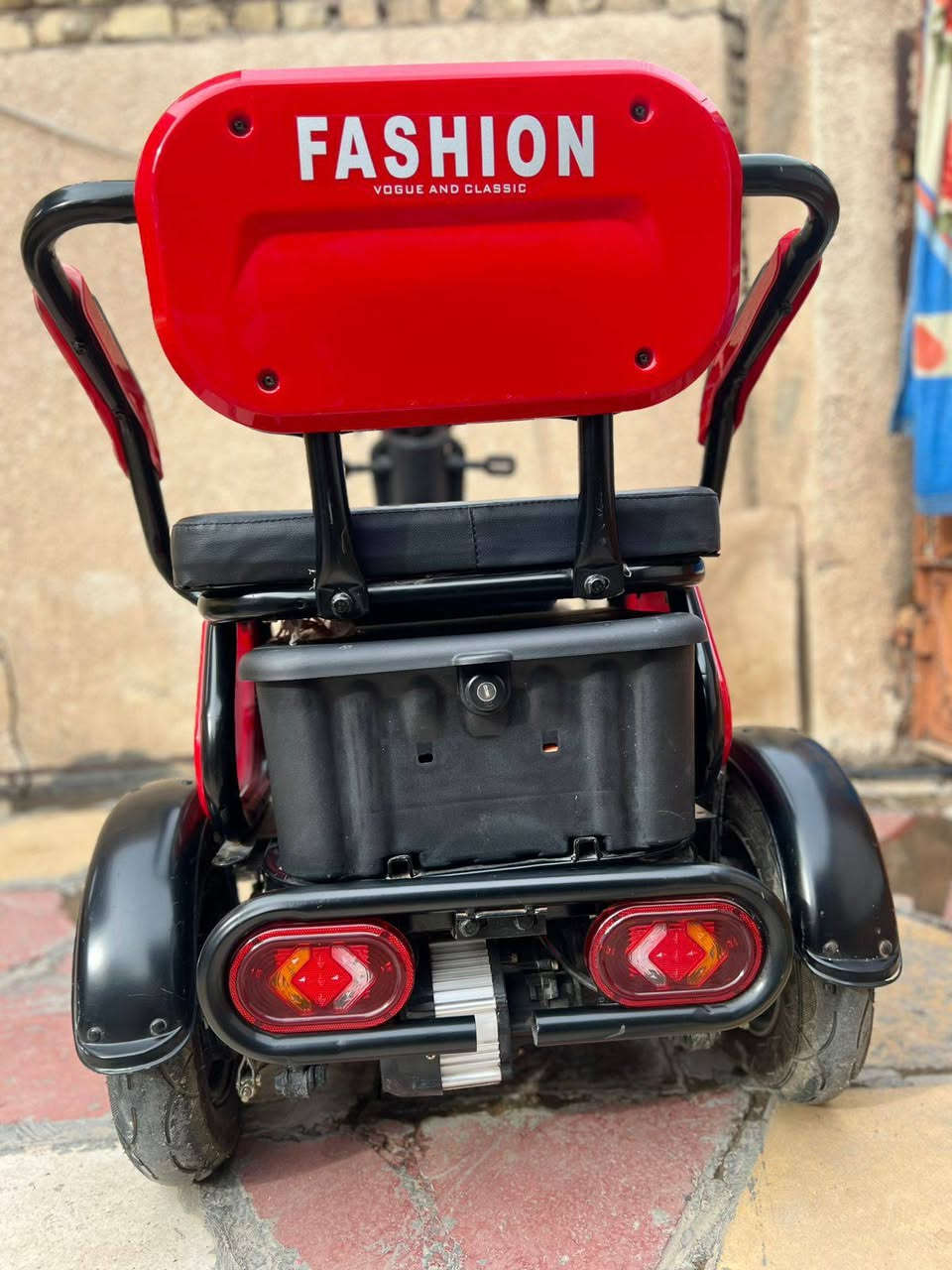 سلام عليكم دراجه شحن ثلاثه تايرات لبيع والمراوس شعندك نزل


**إذا كنت صاحب هذا الإعلان وتريد حذفه لأي سبب، رجاءا أرسل رسالة إلى الدعم الفني**