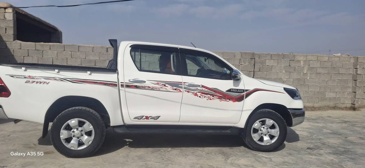 السلام عليكم سياره هايلوكس فورويل للبيع  2024 كير عادي  تريد وكاله تريد تحويل باسم كردي فول مواصفات سياره مكفوله كفاله عامه ماشيه 42 الف حقيقي رقم اربيل  للاستفسار اتصال على الرقم التالي ‪***********‬‏
واسط الزبيديه
