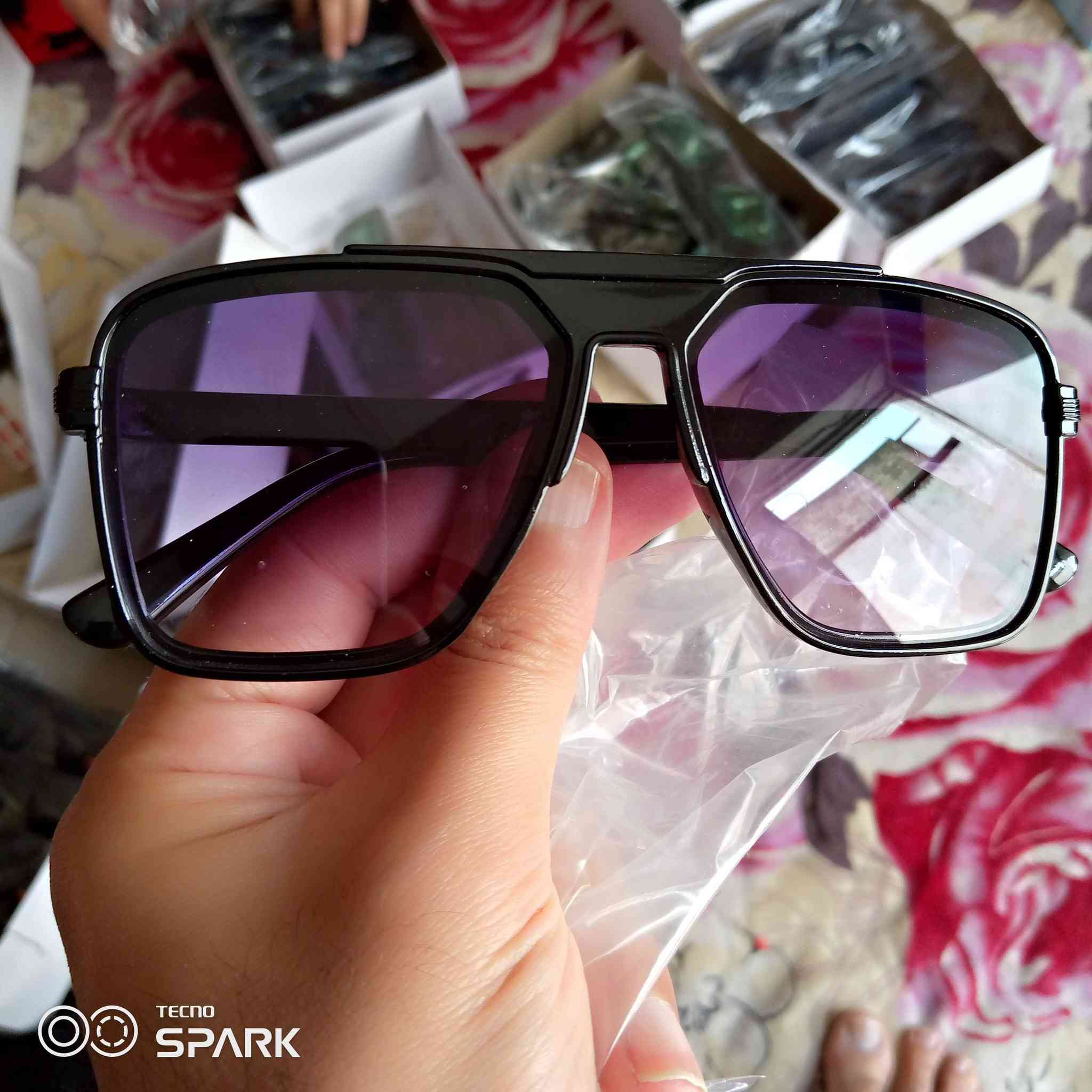 البيع جملة عنوان بغداد 
اقل طلب خمسة درزن 60 قطعة مشكل ب 60 الف
تاخذ مشكل يطلع موديلات أكثر 
أفضل ما تأخذ 5 درزن فقط خمسة موديلات 
انطيك مشكل اللوان وموديلات


**إذا كنت صاحب هذا الإعلان وتريد حذفه لأي سبب، رجاءا أرسل رسالة إلى الدعم الفني**