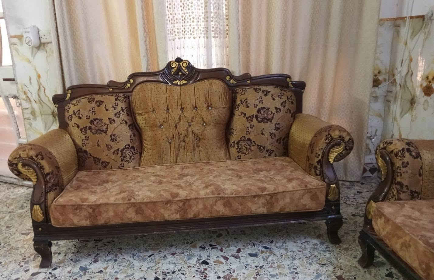 السلام عليكم تخم للبيع 

***********
