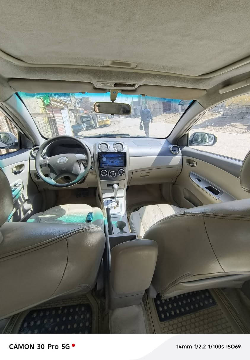 سلام عليكم بي واي دي موديل 2013
كامله دينار ما تصرف عليه كبل الشارع خير من الله كير مكينه مكفولة  بيه ضربه بل باب سايق و لبنيد بي  صبغ فول مواصفات هزه جديده تبريد بس غازيحتاجله  سياره بسمي مكان سياره بغداد مدينه الصدر سعر 50   / ***********
