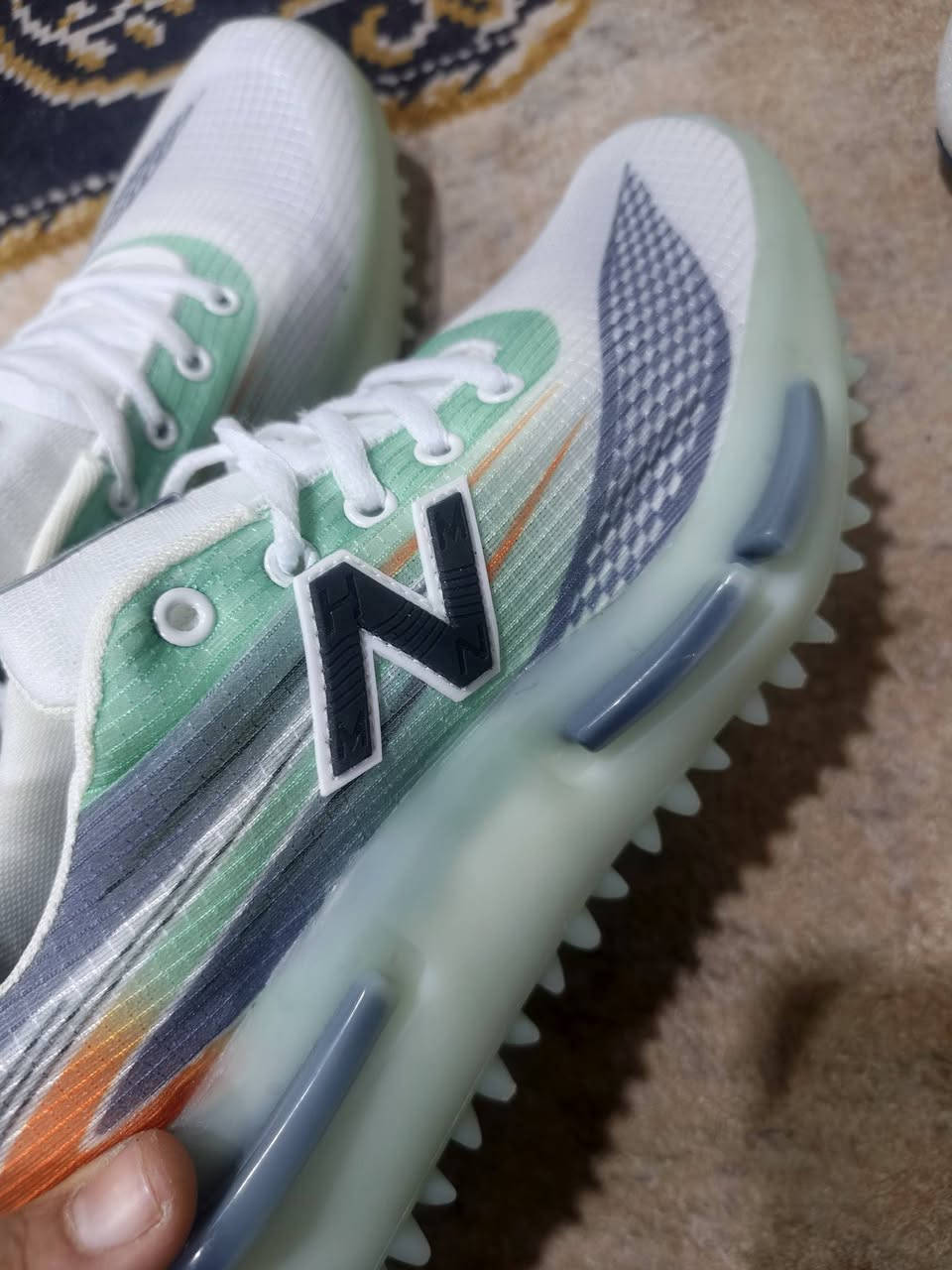 نيو بلانس موديل جديد
بوست حقيقي مغلف جيلاتين 
قياس 44
طول القدم 27.2.5


**إذا كنت صاحب هذا الإعلان وتريد حذفه لأي سبب، رجاءا أرسل رسالة إلى الدعم الفني**