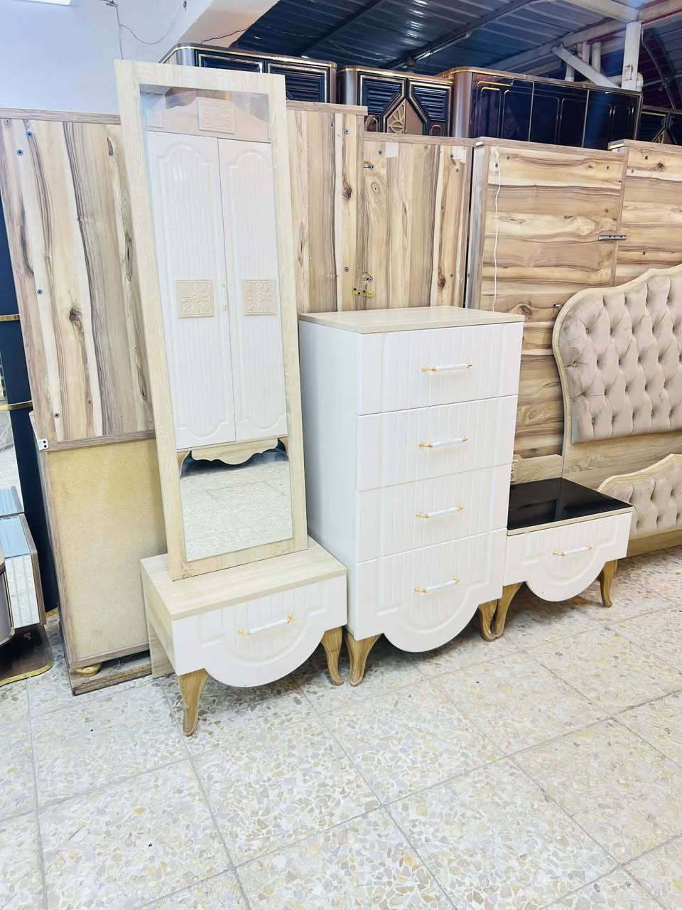 للبيع
النقل والشد مجاني بغداد

عندك غرفه للبيع ارسلي خاص اشتري منك


**إذا كنت صاحب هذا الإعلان وتريد حذفه لأي سبب، رجاءا أرسل رسالة إلى الدعم الفني**