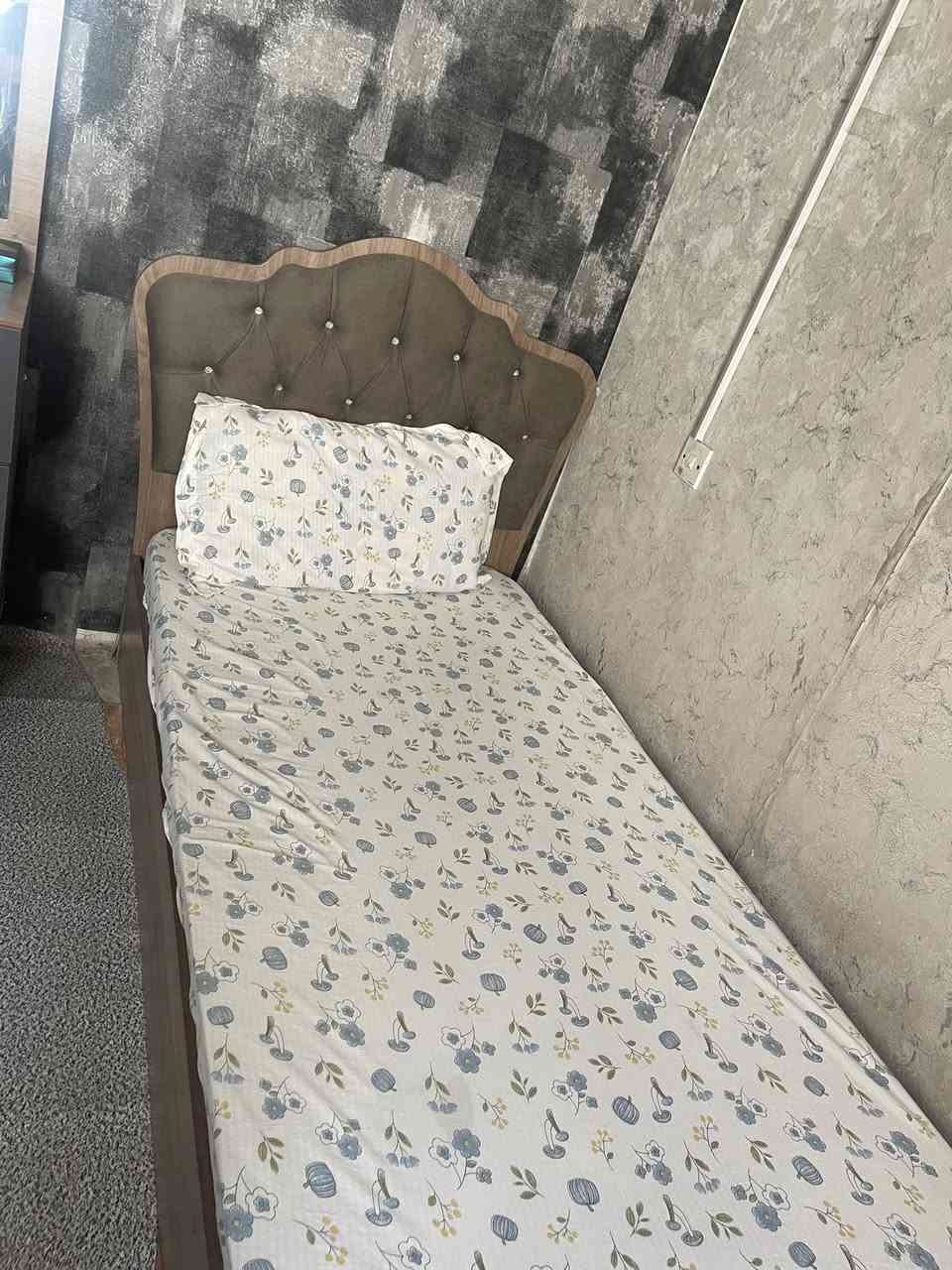غرفه نوم نظيفه للبيع بس سعر 750 وبيهه مجال


**إذا كنت صاحب هذا الإعلان وتريد حذفه لأي سبب، رجاءا أرسل رسالة إلى الدعم الفني**