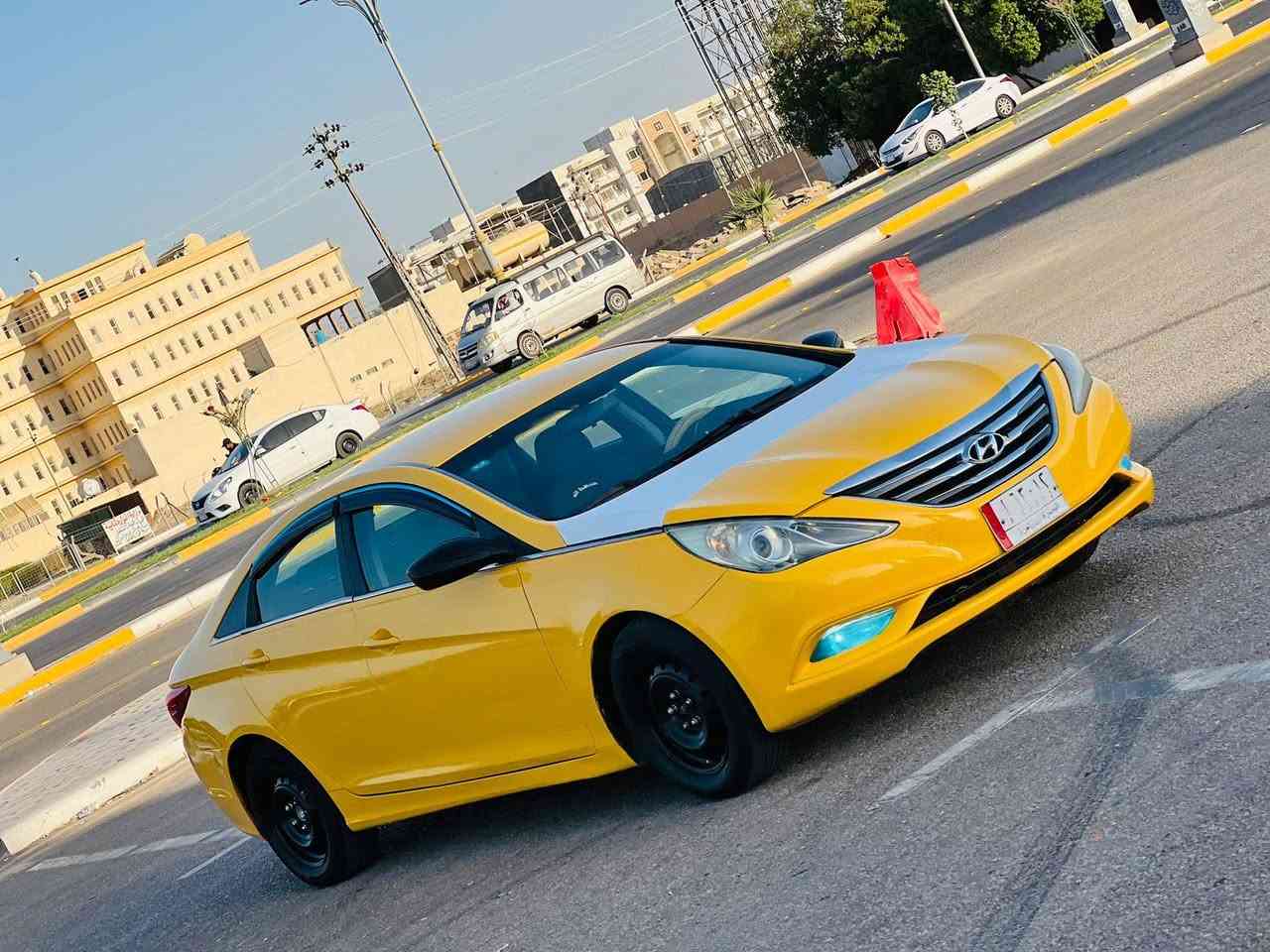 السلام عليكم
للبيع سوناتا موديل 2011
وارد امريكي بس بنيد مبدل مكينه 2000    سنويه ل2031  بسمي تحويل جميع المحافظات مواصفات منضومه زنون
 اوتو هولد انضمه قياده متعدده كشنات  سياقه اليه تحديد مسار رادارات اماميه وجانبيه درايف مود شفتات ستيرن السياره حيد جديده  مملعوب برغي كله علئ وضع الشركه للاستفسار 
*********** السعر 85$
‏‪***********‬‏
  مكان السياره كربلاء المقدسة
