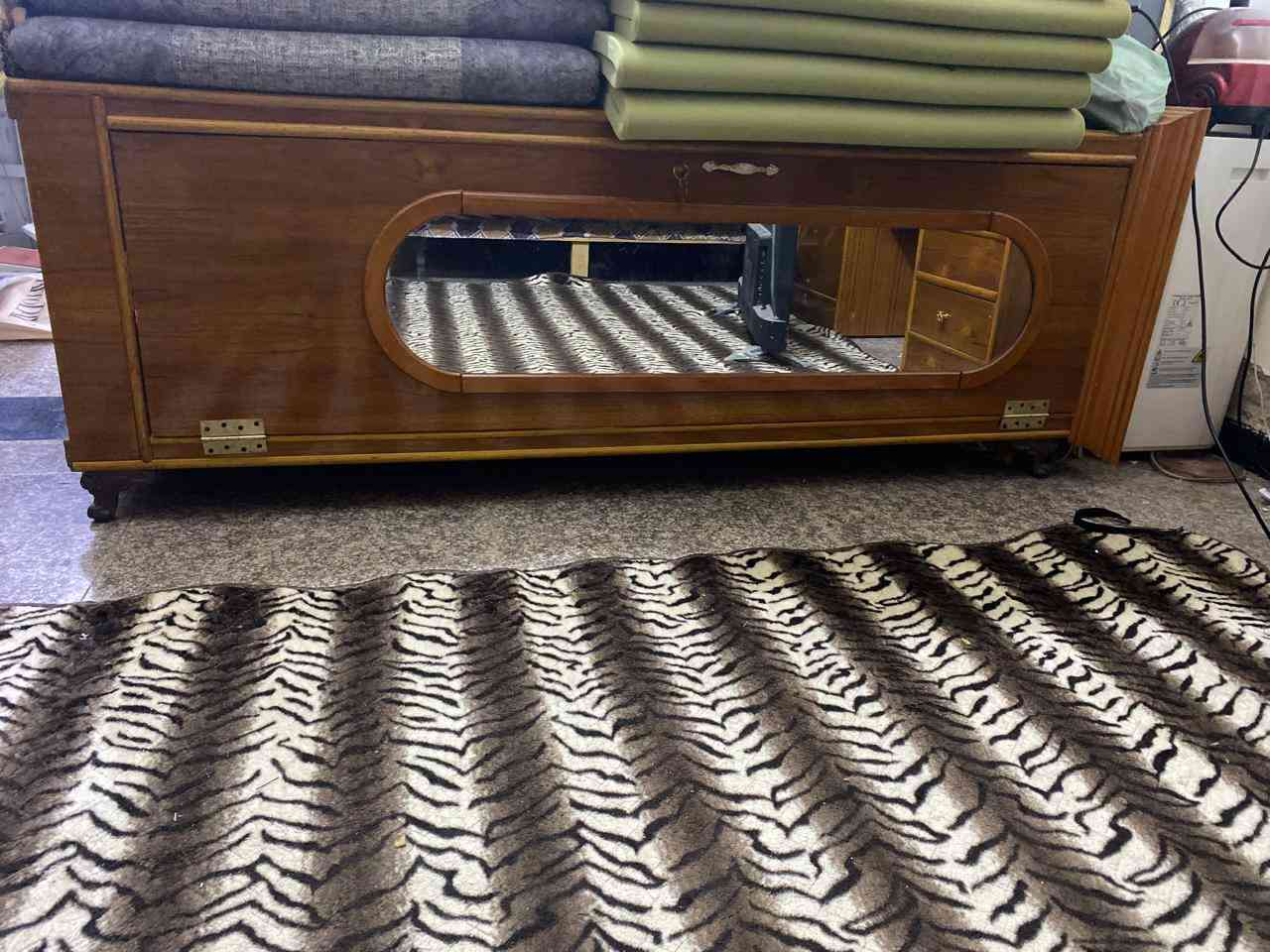 غراض منزل للبيع الدورة شر،طة ابو طيارة
***********
