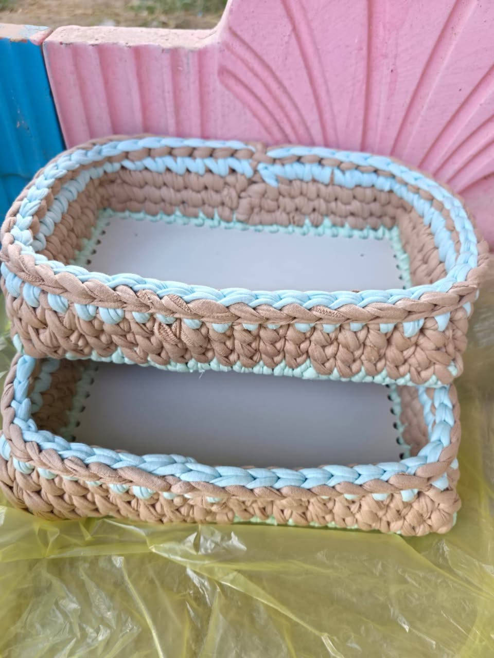 السلام عليكم اني اشتغل حياكة يدوية وهذا جزء من شغلي حسب طلب الزبون يوجد توصيل جميع  المحافظات واي شي تردون اشتغلة الكم


**إذا كنت صاحب هذا الإعلان وتريد حذفه لأي سبب، رجاءا أرسل رسالة إلى الدعم الفني**