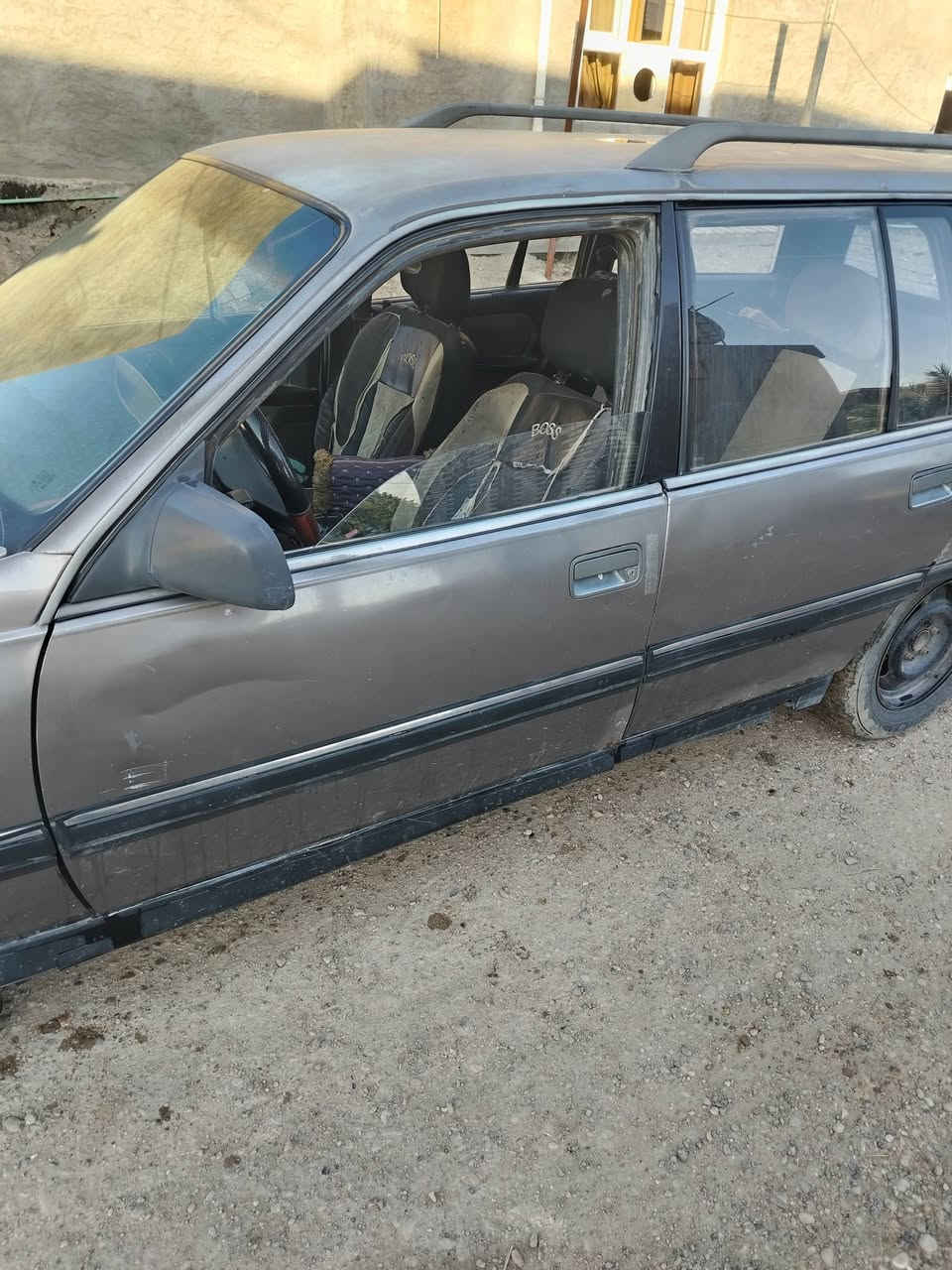 السلام عليكم .. أَبل ستيشن موديل 93 للبيع مكفوله گير عادي رقم ألماني (رقم انبار)  المكان رمادي _ جويبه للأستفسار الاتصال على الرقم التالي السعر 23 وبيها مجال
***********
