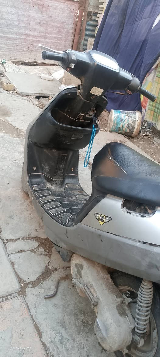 سلام عليكم دراجه بطه ياماها و مجفته مرا 
 وصالها عندي 5 اشهر ودراجة تخبل
الرقم *********** واتساب متواجد
