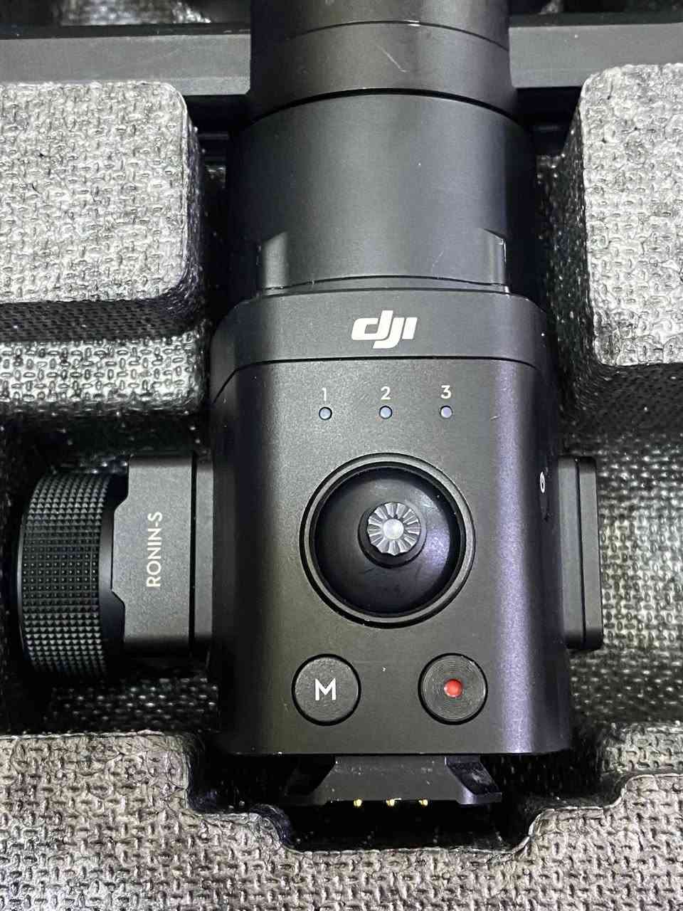 جهاز رونن شركه  ديجي اي
السعر كلش مناسب 
الجهاز نضيف كلش 
غراضه كامله 
للبيع 
***********
