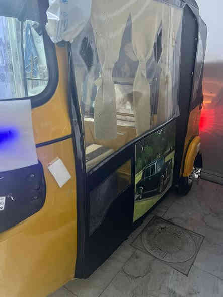 سلام عليكم تكتك بجاج اهندي رقم كربلاء موديل 2021شهر  تكتك جديده مكفوله من ضربه وصبغ مكينه مجفته  كهربائيات كله شغاله مجمبزه فول كل نقص مابيه دوشمه ومسجل وجادر وبرده كله جديد السعر7ملاين وبيه مجال لطيبين المكان كربلاء رقم الهاتف ***********الخاص مغلق اتصل وبيك خير وتدلل
