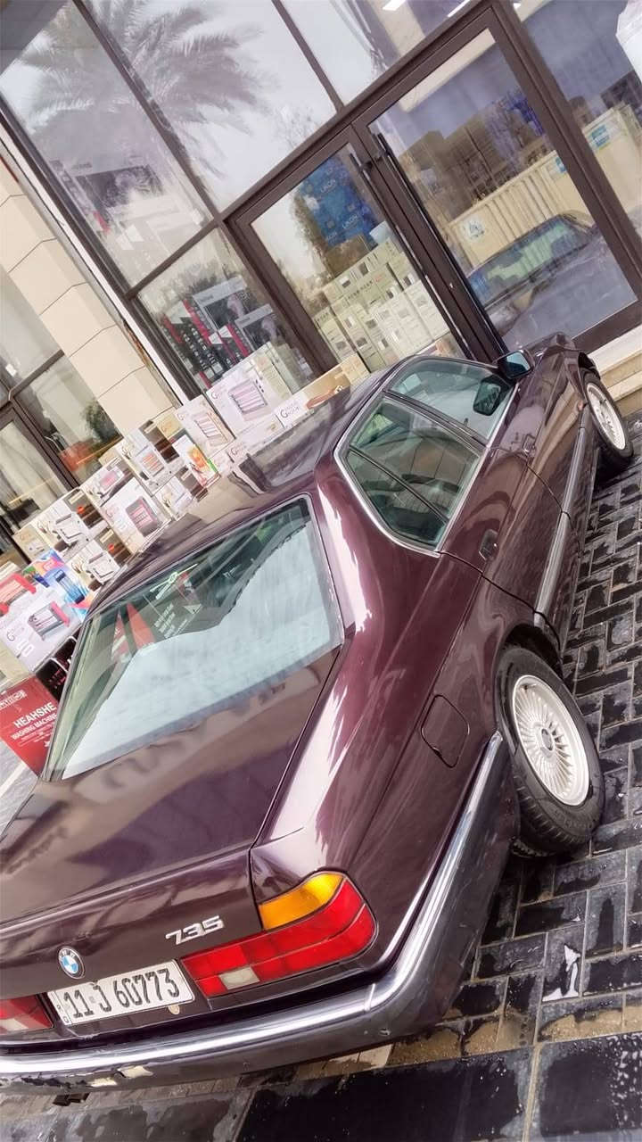 السلام عليكم 
1للبيع:  bmw735 
2موديل:  92 
3كير محرك اكسل مكفول 
4تبريد ثلج 🥶
5حداديه جديد 
6باتري جديد 
7تخم تاير جديد 
8سلايت طكتين 
9غرفه جلد جديده 
10 كشنات كهربائي 
11 دبل جكمجه 
12 هزه ورقم جديد 
13سنويه بسمي تحويل ثاني يوم 
14 سياره جاهزه مال جناي 
15 السعر 60 وبي مجال 
***********خابر بيك خير ودلل
