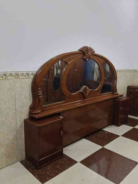 السلام عليكم غرفه صاااج وهاي النظافة كدامك العنوان كربلاء حي المجتبى راسل خاص او اتصل ***********ً..السعر 550 الف ارخص من السوكيه
