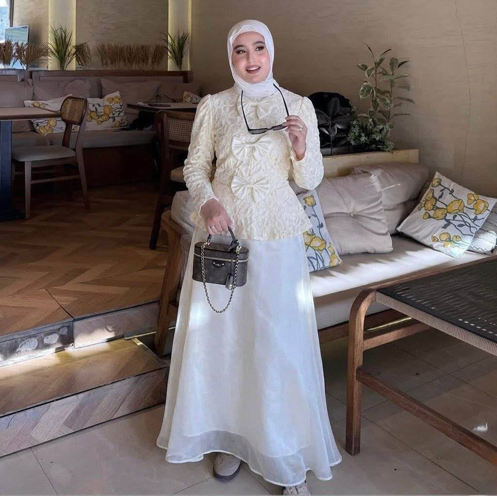 فستان العيد❤‍🩹

خامة اوركنزا & كيبور
قياس 40-42-44-46 بغداد, العراق


**إذا كنت صاحب هذا الإعلان وتريد حذفه لأي سبب، رجاءا أرسل رسالة إلى الدعم الفني**