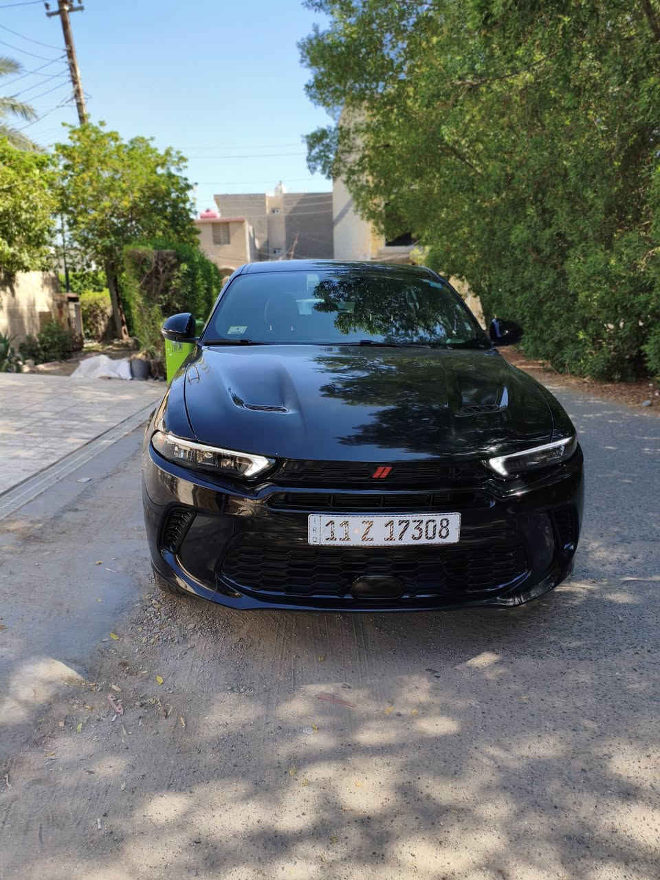 السلام عليكم
دوج هورنت R/T بلكن هايبرد 🔋🔌
محرك 4 سلندر 288 حصان 🐎
موديل 2024 ماشية 13mi
رقم بغداد دخول بداية السنة

اقتصادية تمشيك بالكهرباء 50 كيلو والتفويلة 450 كيلو
تكدر تشحنها بالبيت يوميا وتنسى البانزين

مواصفات 
شفتات سرعة (تضغطها سوية تنطيك 15 حصان اضافية)
كشنات ميموري تدفئة
ستيرن تدفئة
شاشة لمس وسطية
سايد بريك كهربائي
تشغيل عن بعد
رادار امامي وحساسات خلفية
نقطة عمياء
نظام سبورت 
تبريد مناخ منفصل

ضرر بنيد صبغ بداية جاملغ الايمن تعديل بارد وتكحيل اجتي من امريكا تشتغل وتمشي

تصليح درجة اولى دعامية كاملة بلادية ، راديترات ومروحة بلادية 

سيارة جاهزة ومصروف عليها هواي بالعافية عالياخذها

#سعر 145$ وبيها مجال بسيط 

للعلم مكلفتني اكثر من160$ ورقة 

مكاني بغداد قرب محكمة حي العدل 
***********
