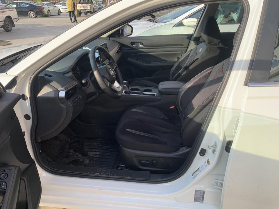 Nissan Altima 
2025 SV
12 هەزار روشتوە 
دوو مانگ  کاتی ماوە بو رەقەم سونەر و رەقەم شاسیم داناوە 
ناونیشان کلار 

نیسان التیما 2025 SV
ماشی ١٢ الف 
میل 
سونر روم شاسی موجوە
عنوان کلار 
مدە رقم شهرین
***********

