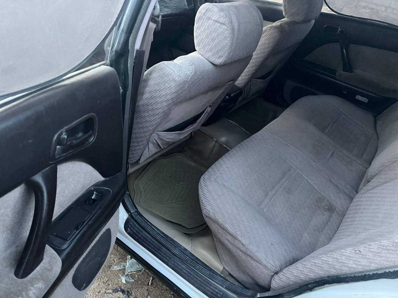 بطه منفصل موديل ٩٤ كامله من كلشي حداديه، مكينه وكير جديد شرط، تخم تاير، حداديه جديده، منضومة زنون عالي ناصي، وباتري جديد،تبريد شغال  المكان سوق الشيوخ كرمة بني سعيد، السياره مشروع وطني صاحبها بالسوك 
السعر ٥٢ وبيها مجال 
هـ/***********
