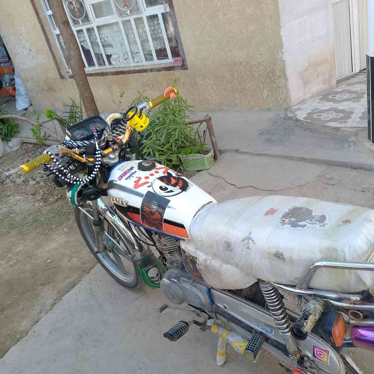 السلام عليكم درا جه للبيع نا مه موديل 15 اصلي تلث ةحرف السعر 275وبيها مجال خاص مو جود


**إذا كنت صاحب هذا الإعلان وتريد حذفه لأي سبب، رجاءا أرسل رسالة إلى الدعم الفني**