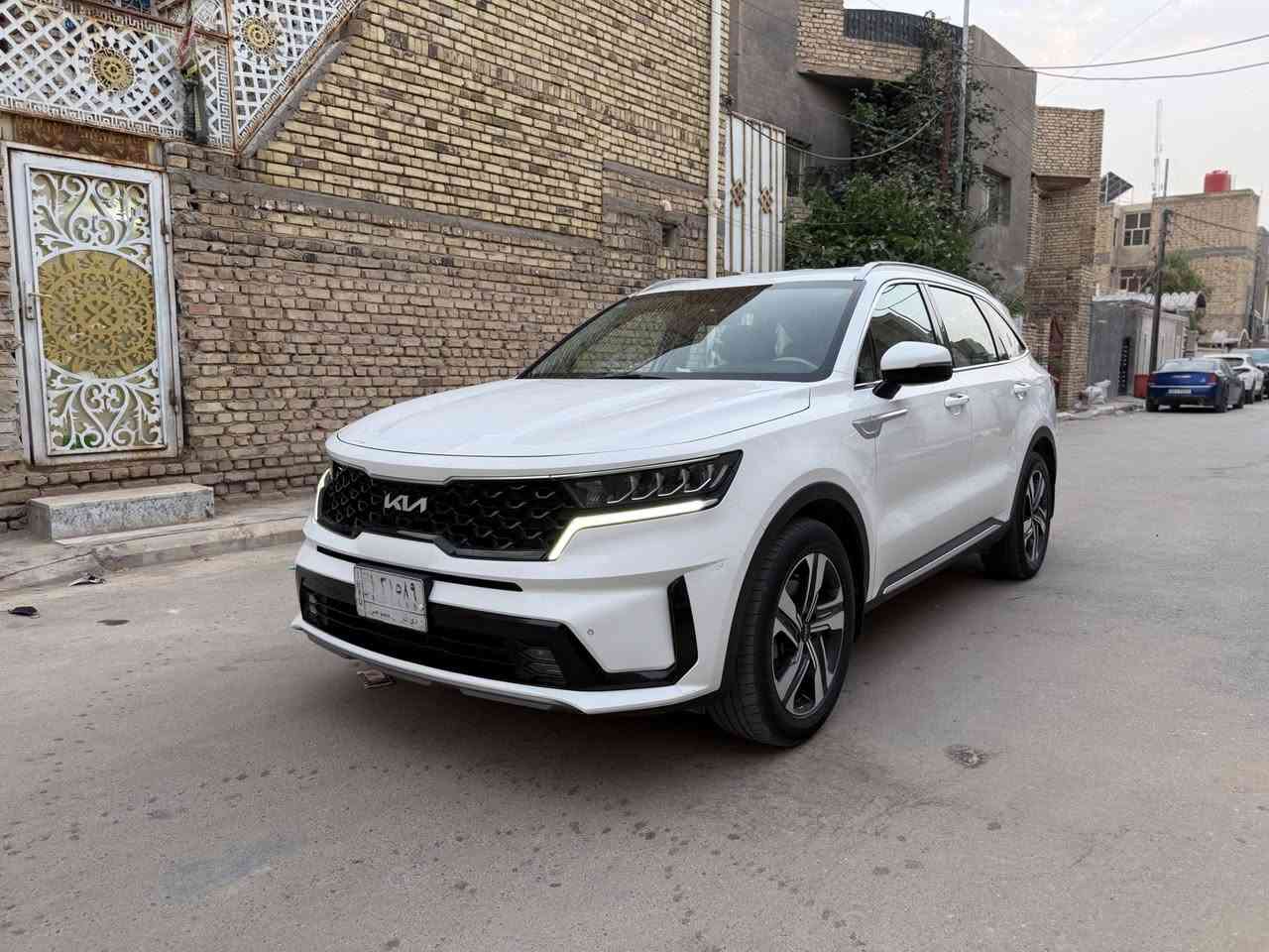 السلام عليكم
 للبيع سورينتو خليجي  موديل 2023
رقم ذي قار ب اسمي مشروع وطني 
مكفول كفاله عامه من صبغ وتبديل وفتح  جديدة بمعنى الكلمة
نص فول
بصمه تشغيل
بصمه ابواب
كشنات كهرباء 
محرك v6 

تبريد ثلاث قطع
سبعه راكب
شفتات ستيرن 
كير ماوس 
كامرة اماميه وخلفيه 
4انظمه قيادة 
سائد بريك بصمه 

جنطه شفط
مري شفط
إنارة داخليه متغيرة
بردات خليفه
حساس امامي
حساس خلفي
سبير منازل 
ماشيه ٩١ ألف
السعر ٢٦٥ وبيها مجال
للاستفسار اتصل على الرقم 
 ***********

***********
