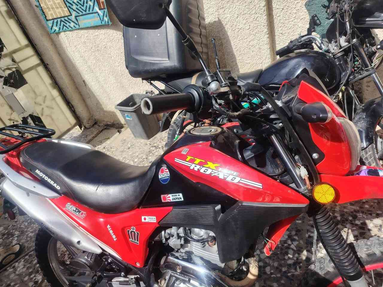 سلام عليكم دراجه قفاز رقم اربيل دراجه حلوه موديل 22داخله بل 25 دراجه سعره  1600 او مراوس بدراجه دايون  بوكسر ناصيه مكانه الحسينيه مال الراشديه  ***********
