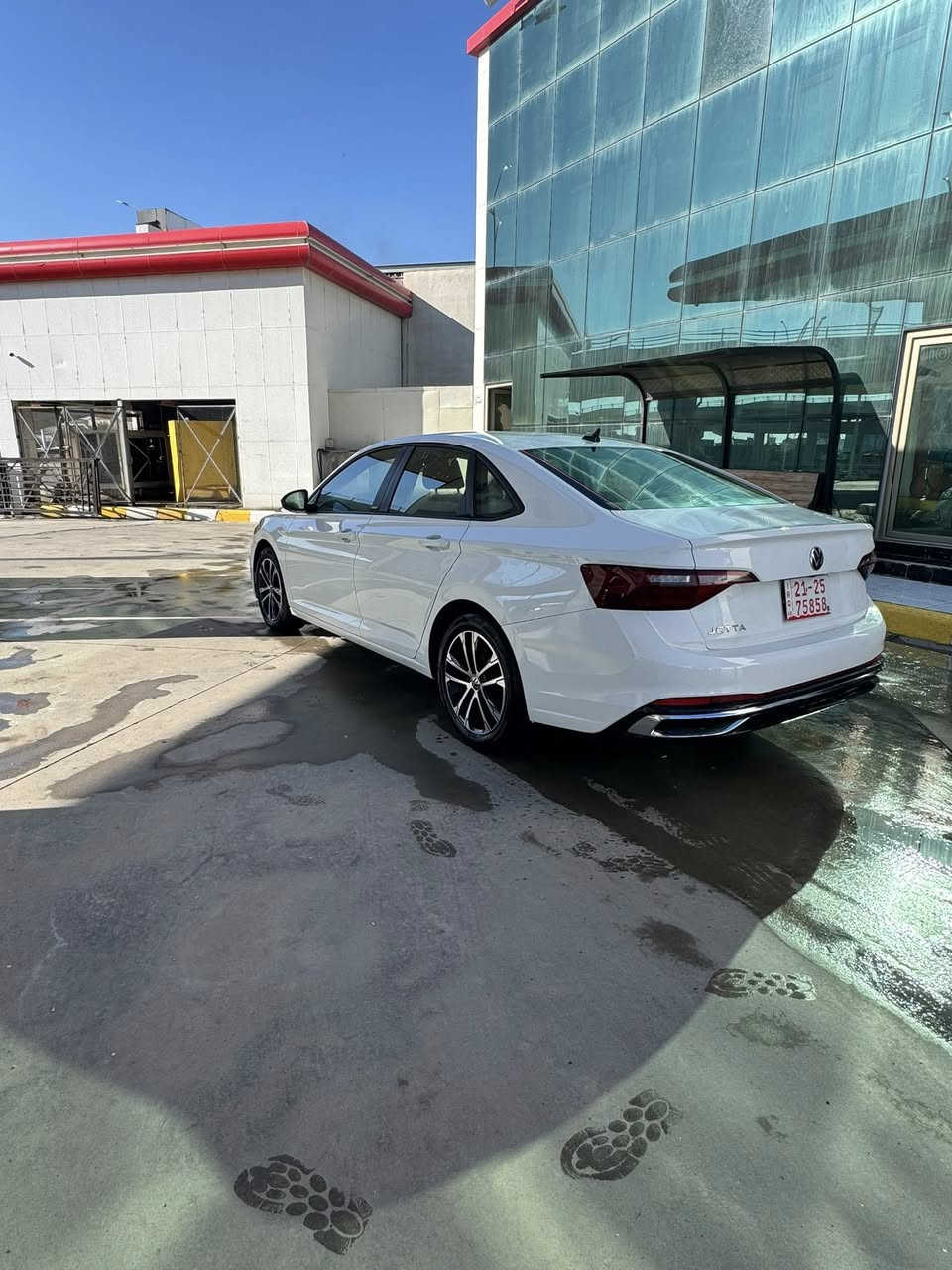 Jetta 2024 Sport
دخول جديد /للبيع فقط 
السيارة كاتي (تترقم شمال) حادثها دعاميه خلفية وصبغ ربع من الصندوق بدون تبديل او ضرر اخر بدون ايرباك  السيارة شبه كلين  رقم الشاصي بالصور 
السيارة ماشية 18 باامريكا بمعنى زيرو 
موقعها كركوك وسعرها 169$
*********** واتس اب
