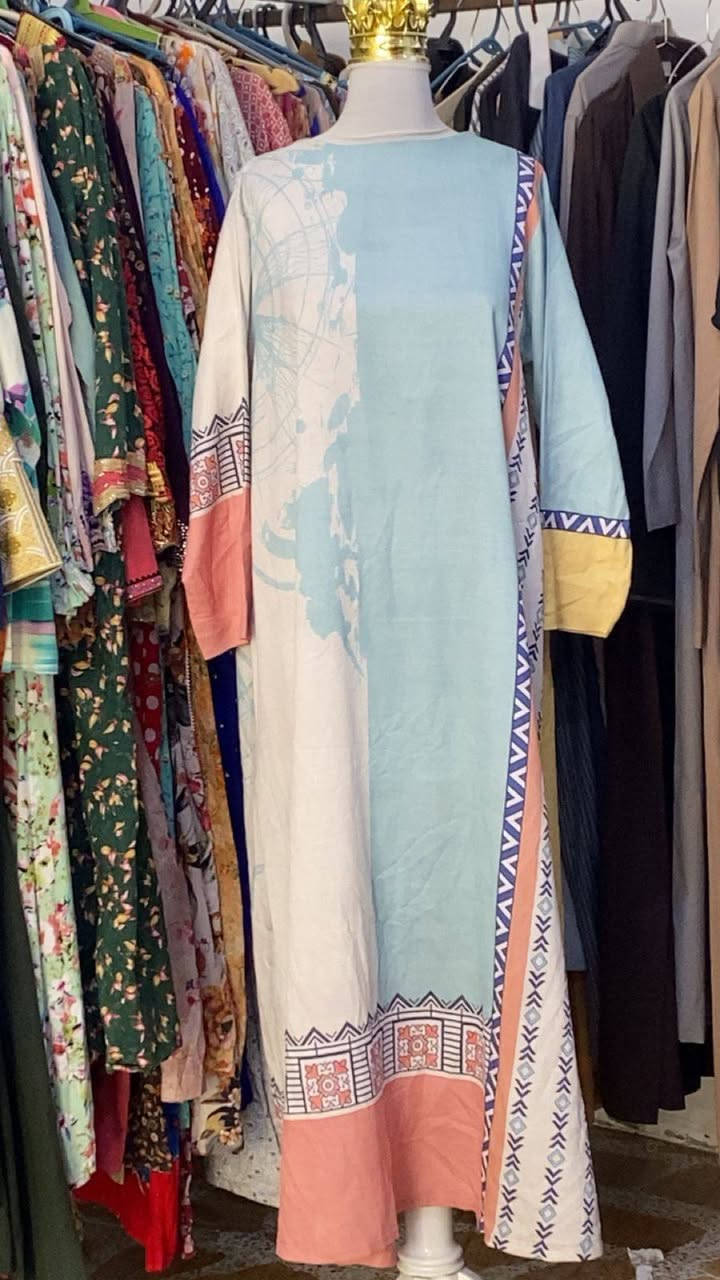 السلام عليكم وجبه جديده ودشاديش ومخاوير وكل قياسات موجوده ونظافه فول وتدللون علينه العنوان بهرز خلف السوك عماره حجي خلف وللاستفسار على رقم ***********
