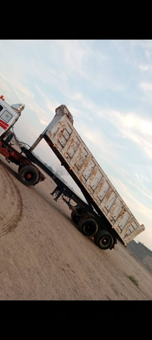 سلام عليكم عربانه للبيع ماموت مجموعه 16 تخم تاير مكفوله كفاله عامه العسر 135 وبيه مجال قليل الإستفسار   ***********
