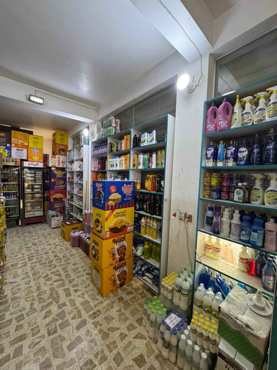 اسواق للبيع المكان كربلاء حي النضال قرب المصتوصف بالضبط  مساحه 75 متر
بل قرب 4 مدارس ابتداي ومتوسطه وعدادية

تحتوي على 9 برادات 4مجمدات 1سبالت 3طن شاشة كامرات سفينه وسطيه اجار 400 باقي التفاصيل الاتصال ***********
