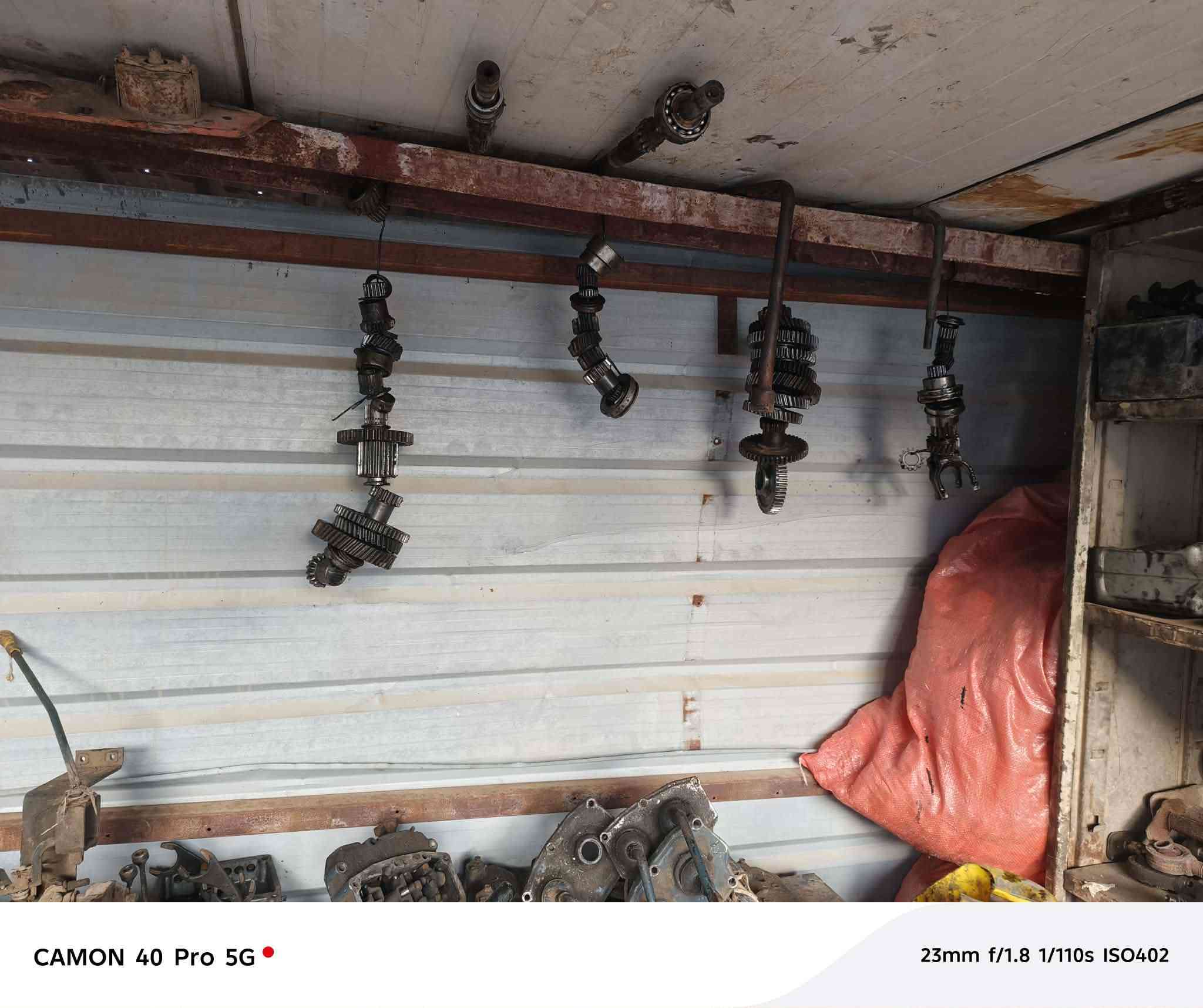 سلام عليكم ورحمة الله وبركاته يوجد للبيع غراض تفصيخ مال كابوته الاستفسار على هاذ رقم *********** *********** المكان ديالى الخالص
