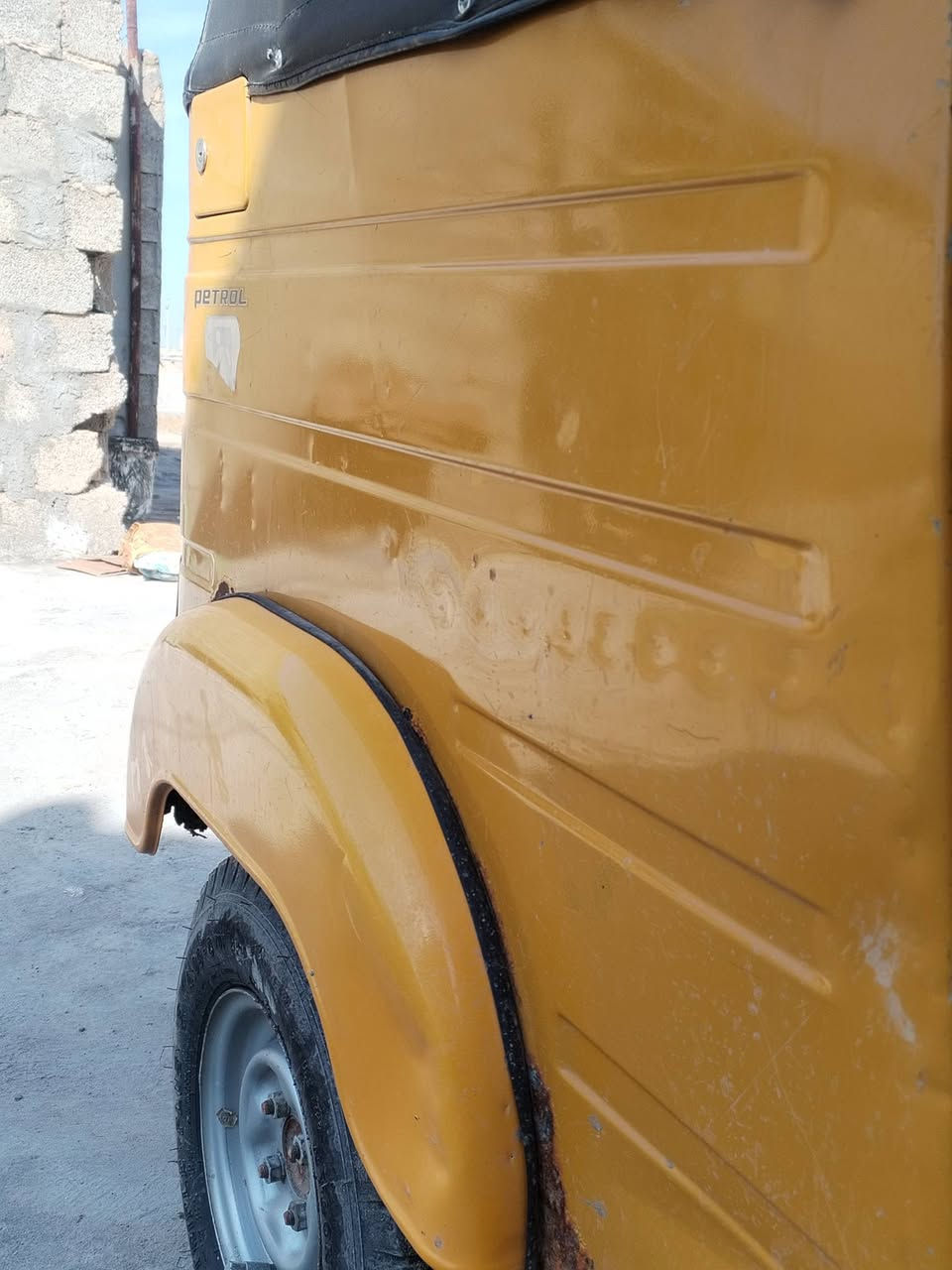 تكتك للبيع موديل 18شهر 11رقم وسنويه كفاله عامه تراي زيرو سعر 5800 قفل بلا عمله خاص مقلق اتصال ***********
