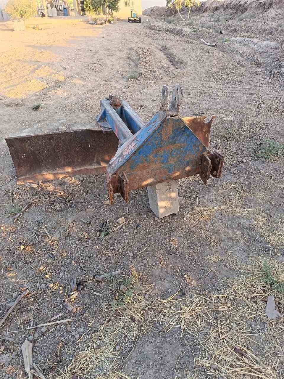 لبيع معدلان ابو صينيه نضيف
***********
