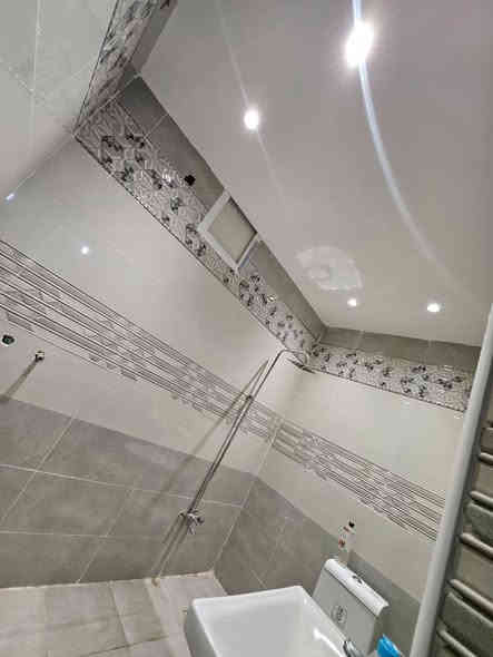 #بيت_بناء_حديث مساحة 83 متر #اقرار محكمه  
العنوان/ حي أم الذهب خلف طاقة حي الحسين قرب سوق الصيادين
 #يتكون من طابقين 
الاول  براني وصاله ومطبخ وصحيات 
الطابق الثاني غرفتين مع صحيات 
كونكريت #مسلح للطابقين
_______________________________________________
{{#مكتب_الشاهد_للعقارات_في_السماوة }}
________________________
#للاستفسار الاتصال📞 او مراسلتنا عبر الواتساب 📲

《 ***********🛜》

 #عنوان المكتب سايدين حي الحكم قرب صيدلية الحكم
#ملاحظة: لعرض عقارك ماعليك سوى مراسلتنا 
عبر بريد 📩الصفحة او عبر الواتساب📲
{{👍#تابع_الصفحة لتصلك عروض مكتبنا 🫰🏛}}•

#الشاهد_بصمة_قيادة_ومنهج_واضح
