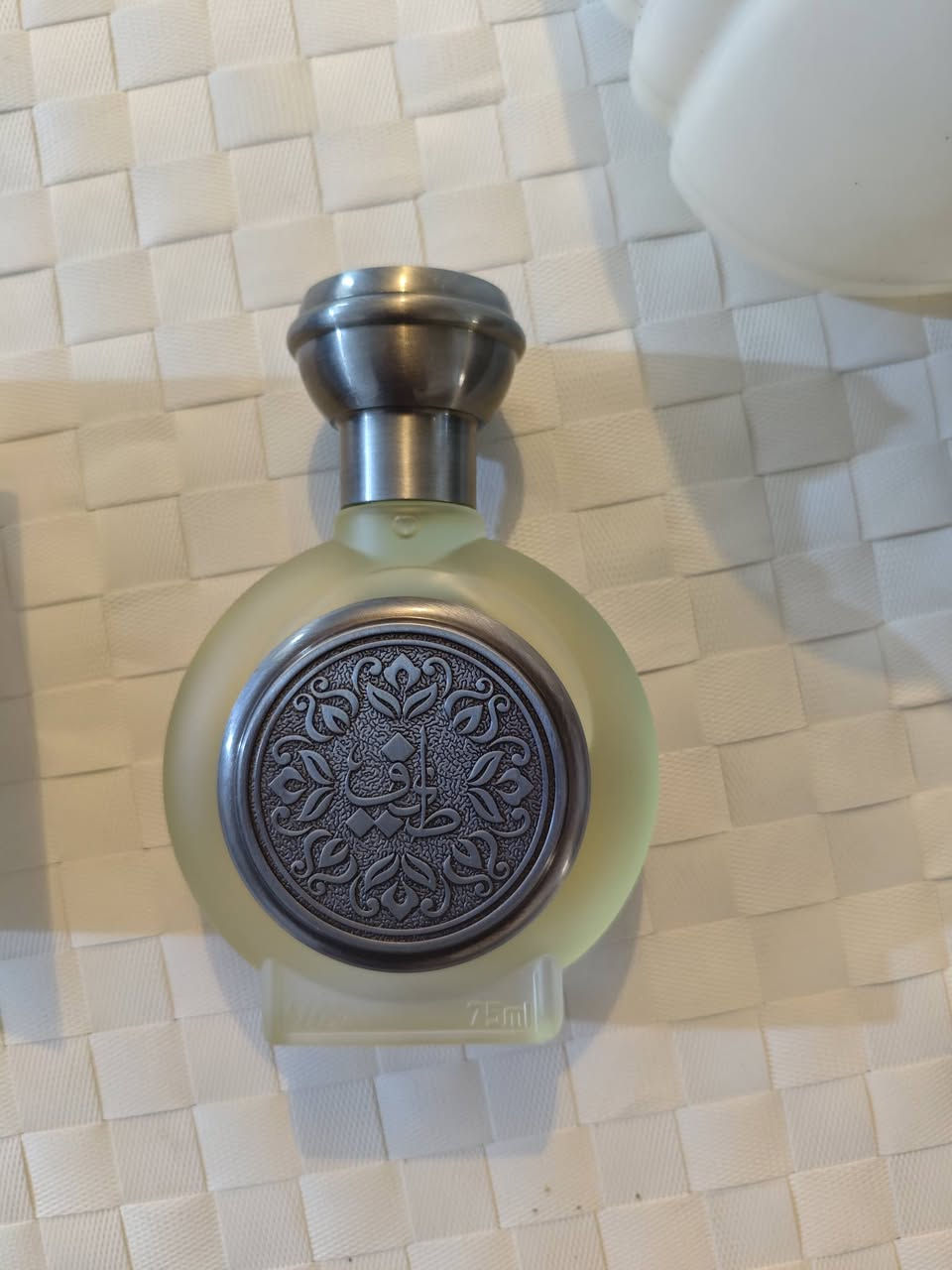 السلام عليكم
عطر T09 خليجي أنتاج دار طيف الامارات براند خليجي راقي للبيع السعر 230 وبي مجال استعماله جدا قليل  للتواصل ***********
