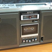 راديو FM • A1 • ذهبي