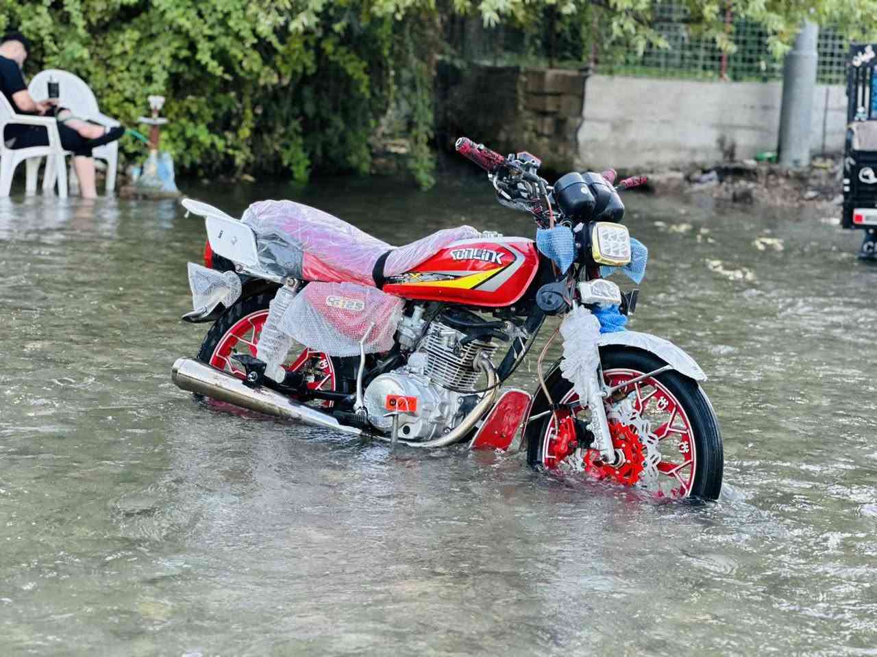 بەناوی خوداSOnGLInG2024  150CC
ماڵەکەزۆرخاوێنە
پێویست بەوەسفناکات 
زۆرتندوتۆڵە 
شەنسی نەقیوە 
ویلی لارنیە
هەموعەیبیئەوماتۆڕه 
تەنهاکلاجیزەعیفه
ماباقی هەمویبەشەرت

ماڵی دۆستە
شوێن هەڵەبجەی تازە
گەیاندنم نیە
ژم ***********
نرخ530هەزارومعامەلە
