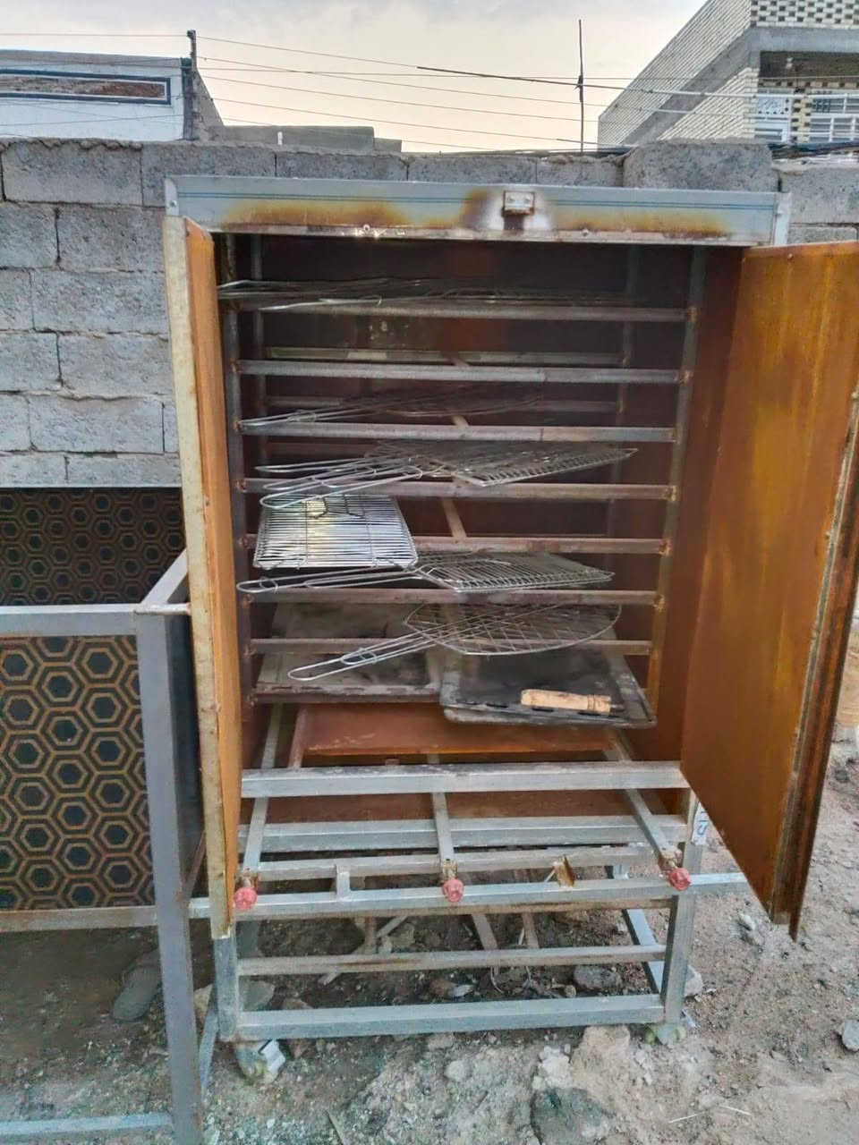 غراض للبيع  استعمالهن فقط شهرين اتصلو ع رقم
‏‪0781 380 6083‬‏
