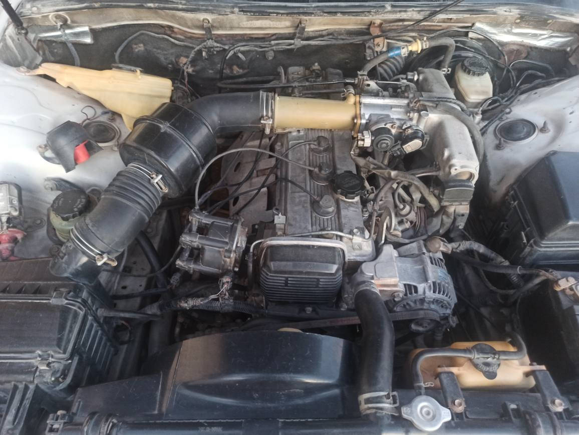 مارك نفخ موديل 95 مكفوله من كص ونقل الجثة ... 
اصولية 100% باسمي 
سيارة نضيفة باتري جديد مكينة قبل شهر شديتهه حدادية 70 بالمية
 عربانه جديده 
سنوية منتهية 
مستحقة مشط ستيرن
مكاني نجف 
السعر 60 وبيهه مجال
اتصال *********** غير متواجد عالفيس النجف, العراق
